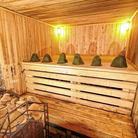 Legenda Hotel *